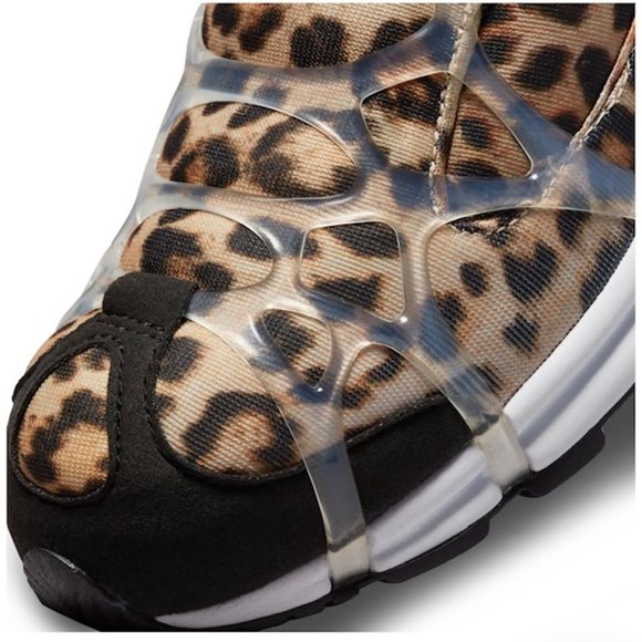 NIKE AIR KUKINI SE Men Kumquat Sneakers - Picture 6 of 13